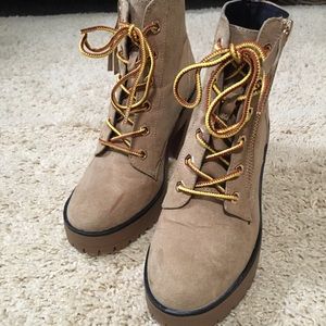 High heeled worker boots